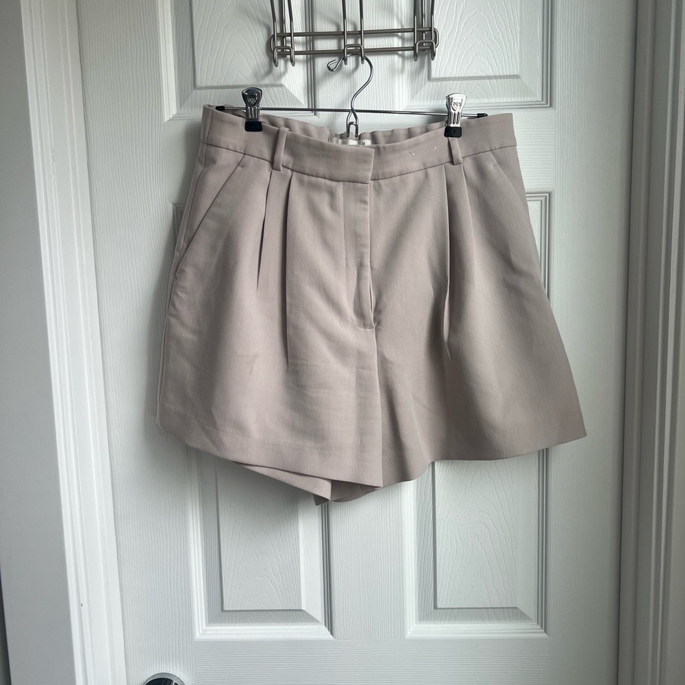 Abercrombie Curve Love The Sloan Tailored Short